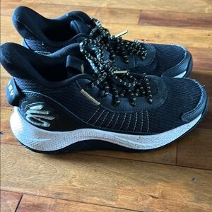 Curry Youth Basketball Shoes